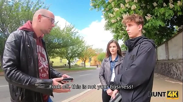HUNT4K. Lassie has no money for bus ticket but has perfect sexy body