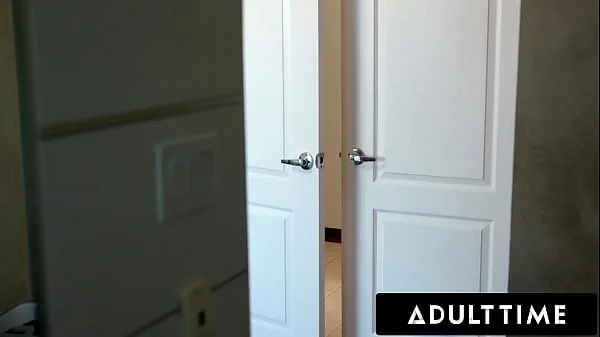 ADULT TIME - MILF Voyeur Alexis Fawx Seduces Teen Neighbor Carter Cruise Into LESBIAN SCISSORING!