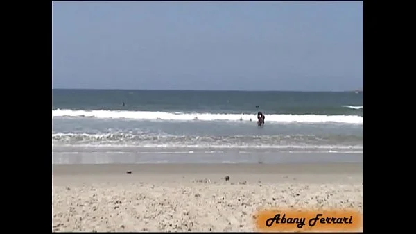 Pagando um Boquete na Praia para um Desconhecido