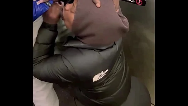 PUBLIC 11INCH BBC SUCKED FAST ON SUBWAY