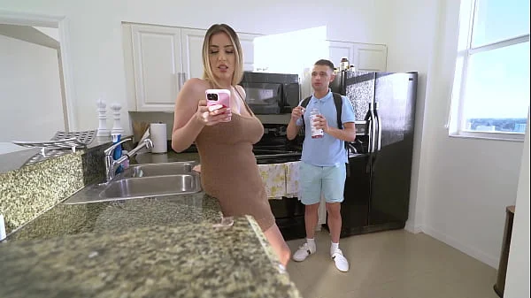 Quickie with my Hot Babysitter - Marica Chanelle & Johnny Love -