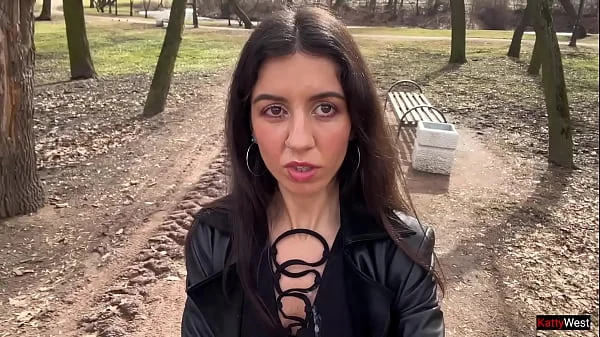 I want to walk through the park with cum on my face! Cum on my face! - Public Cumwalk