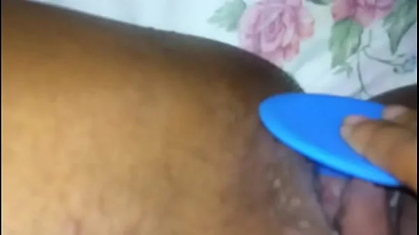 Redbone Girl Masturbating