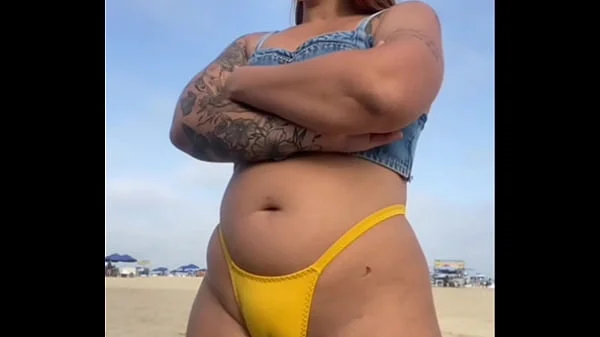 FIZ O CARA FICAR DE PAU DURO NA PRAIA