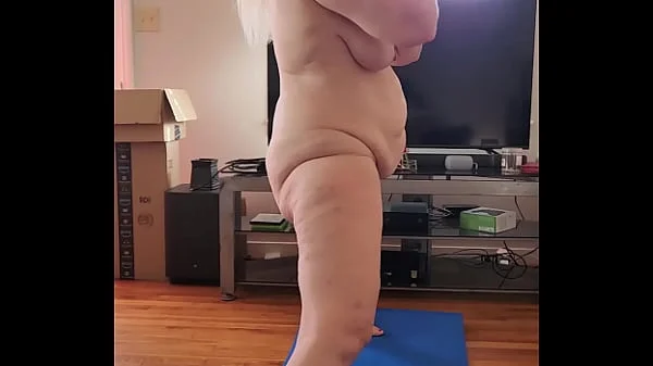 Sexy Granny Momma Vee Does Naked Yoga!