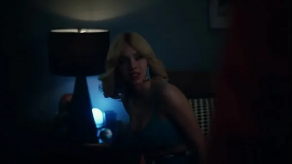 Sydney Sweeney all nude scenes in Euphoria