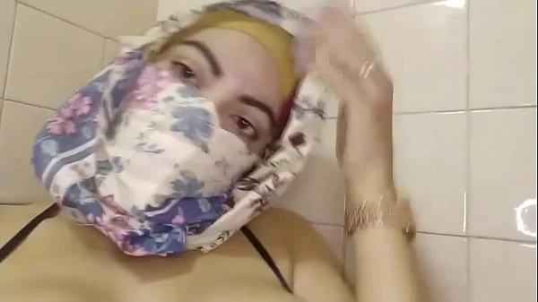 Real Amateur Arab Muslim Masturbates Squirting Pussy And Playing With Boobs On Webcam