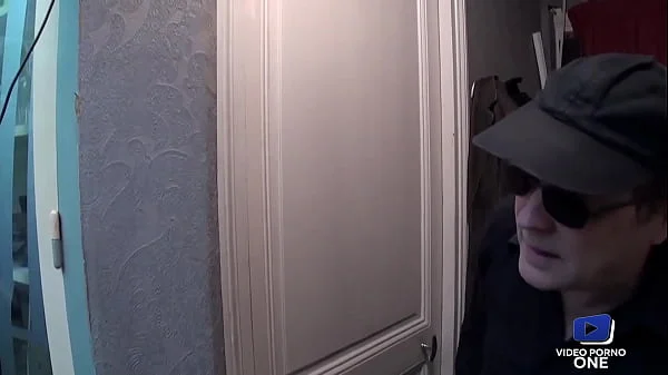 Cali Cruz s'offre une baise hard avec un inconnu