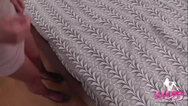 Sexy girl cheats on boyfriend and fucks for creampie