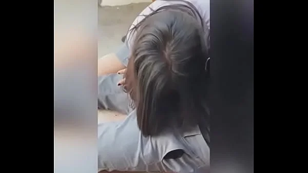 Estudiantes de la Técnica no se Aguantaron las Ganas en el Patio! Buena Chupada de una NENA COLEGIALA en ESCUELA de México! Amateur Publico! (Segunda Parte)