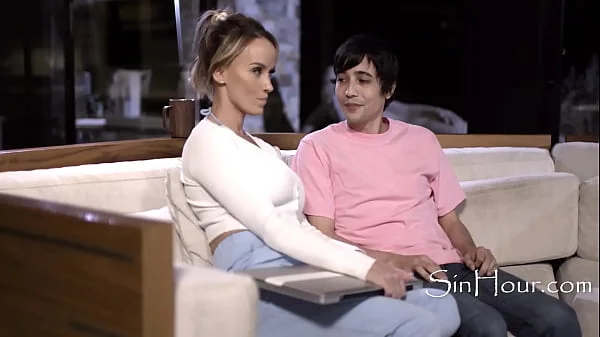 Stepson's dick gets wide awake for an all nighter