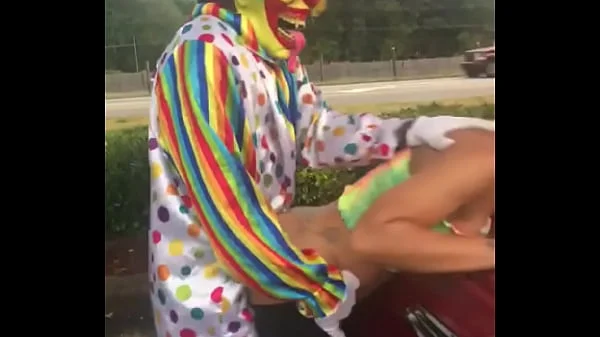 Gibby The Clown fucks Jasamine Banks outside in broad daylight