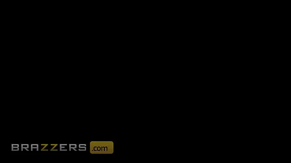 (Kimber Woods) Wants (Bailey Brooke) All To Herself But She Changes Her Mind Wants A 3some - Brazzers