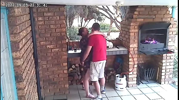 Spy camera : couple caught fucking on the porch of the nature reserve