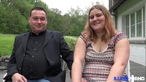 Manon veut que son mari et un inconnu lui baise bien le cul